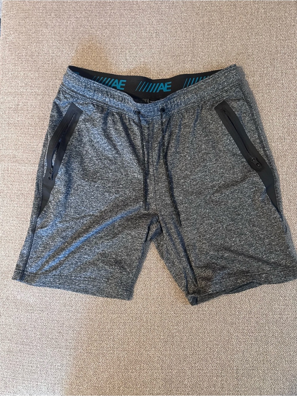 American Eagle Outfitters Men’s Gray Athletic Zip-Pocket Shorts
